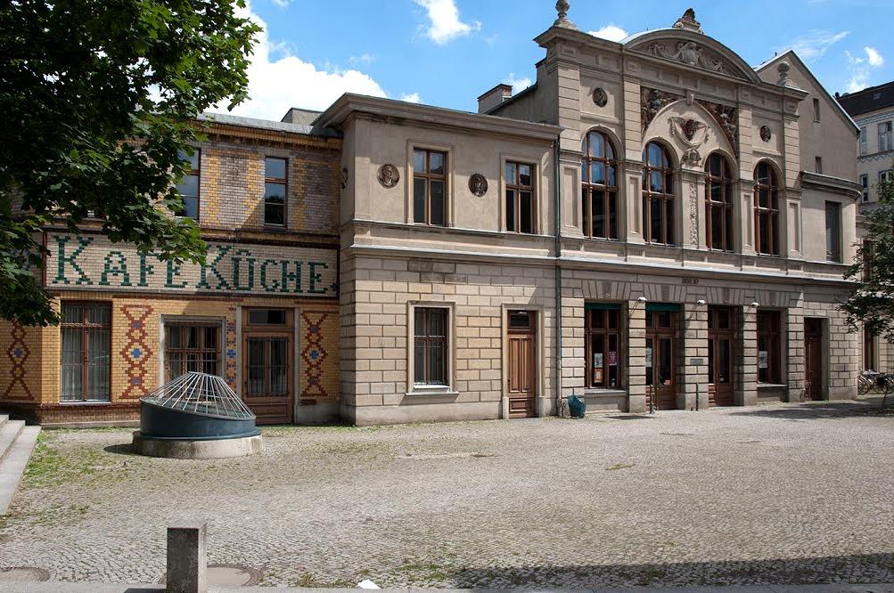 Pobočka Městské knihovny Berlin-Mitte v Luisenbad Foto: eMac_man (Google Maps)