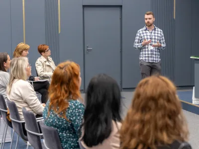Krajská květnová knihovnická konference - Důvěřuj, ale prověřuj