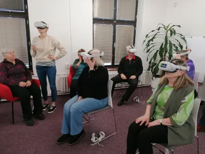 Knihovna v jiné dimenzi pro seniory