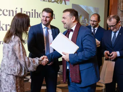 Knihovna roku 2025 - předávání ocenění Obecní knihovně Mokrá-Horákov, foto: Archiv NK ČR, Roman Muchka