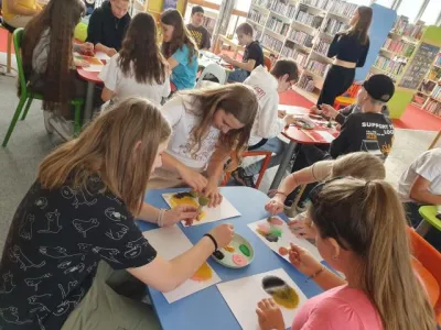 Kreativní práce s papírem a dalšími materiály