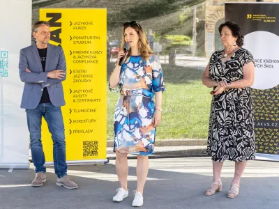 Primátorka města Brna JUDr. Markéta Vaňková zahajuje akci spolu s Ing. Libuší Nivnickou (KJM v Brně) a prof. PhDr. Tomášem Kubíčkem, Ph.D. (MZK)