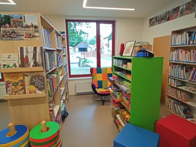 Knihovna Hodice - interiér
