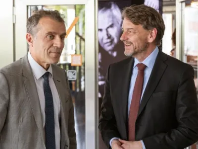 Stéphane Crouzat, velvyslanec Francie v České republice a Tomáš Kubíček, ředitel Moravské zemské knihovny v Brně