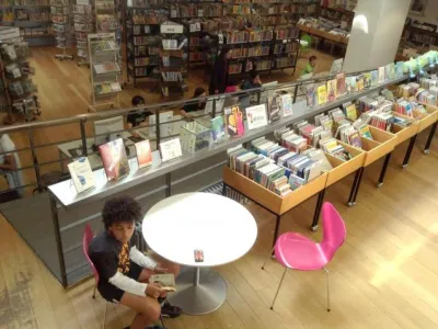 Pobočka Městské knihovny Berlin-Mitte v Luisenbad – interiér Foto: Marie Šedá