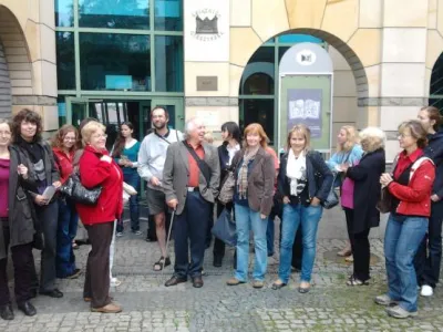 Muzejní knihovníci při odborné exkurzi v knihovnách v Polském Těšíně