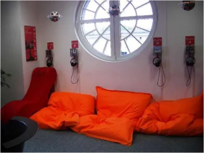 Chemnitz - oddělení pro mládež Chemnitz - oddělení pro mládež