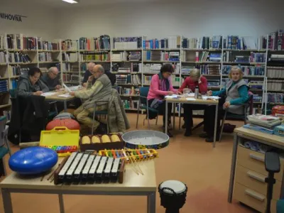 Muzikoterapie v Masarykově veřejné knihovně Vsetín Muzikoterapie v Masarykově veřejné knihovně Vsetín