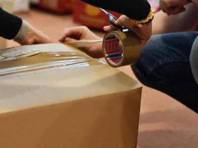 Balení materiální pomoci