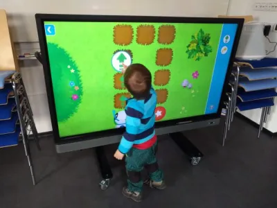 Ozoboti a „robotizace“ ve vzdělávání Ozoboti a „robotizace“ ve vzdělávání