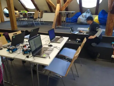 Ozoboti a „robotizace“ ve vzdělávání Ozoboti a „robotizace“ ve vzdělávání