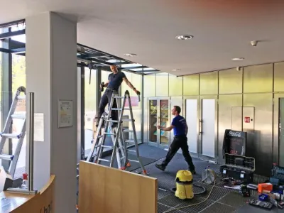 Instalace nového zádveří ve veřené části