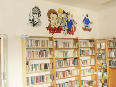 Nový mobiliář v Obecní knihovně Terezín, foto: Marie Krupičková