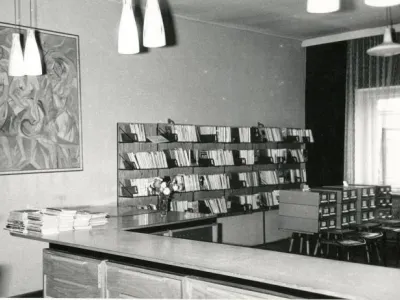 Prostory půjčovny v polovině 80. let