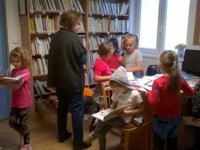 Noc s Andersenem v knihovně Šebrov Noc s Andersenem v knihovně Šebrov