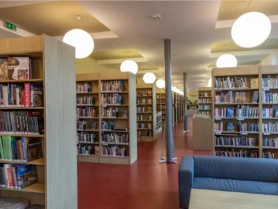 Interiér knihovny - oddělení pro dospělé