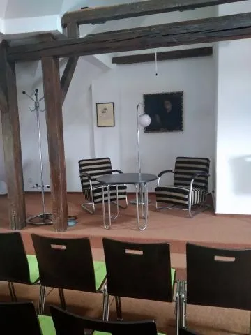 Podkroví Mahnova památníku