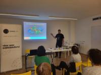 Science café - Jan Havlík: Katalyzátory - Tajní hrdinové